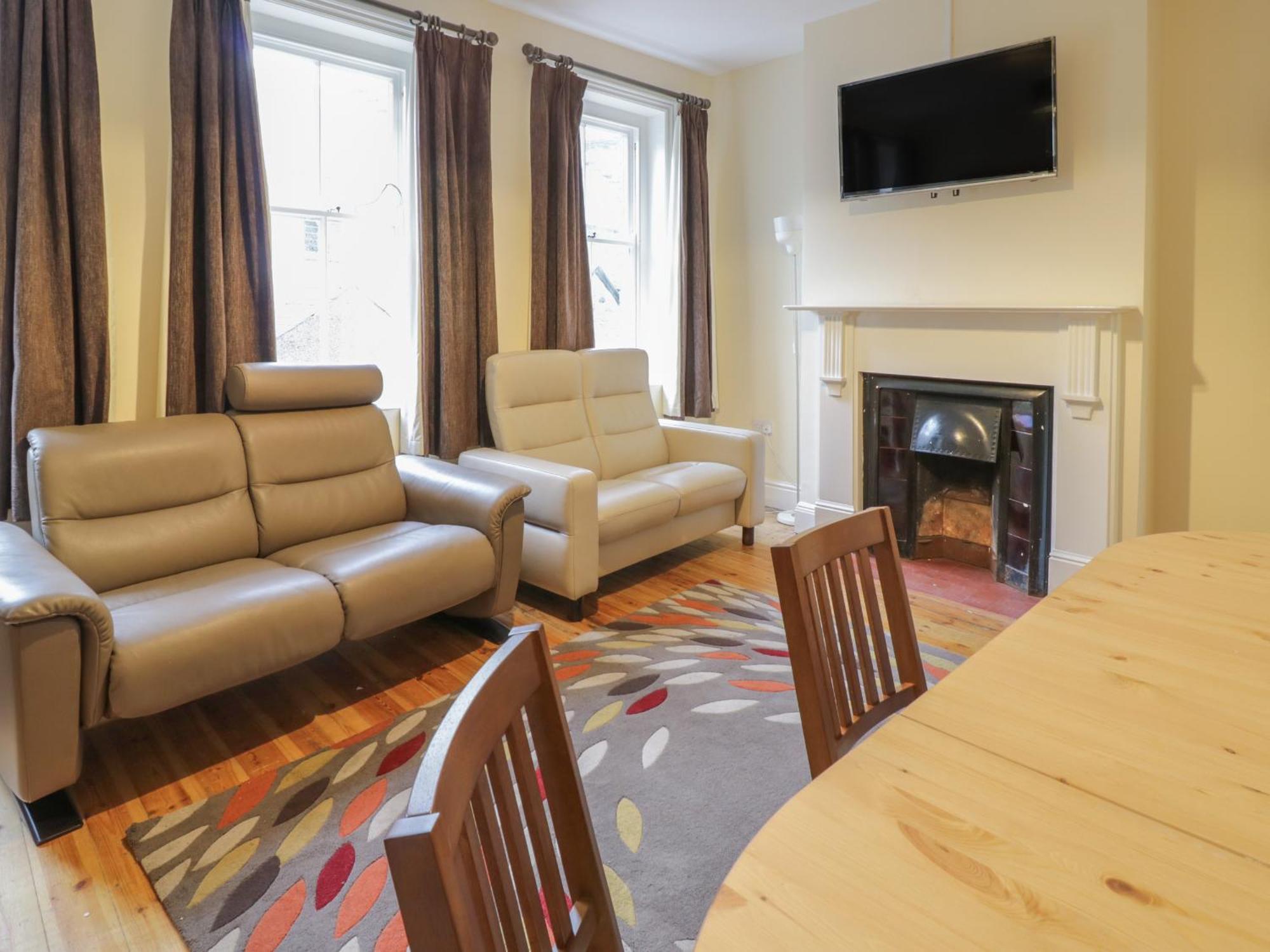 The Lombard Villa Dolgellau Ngoại thất bức ảnh